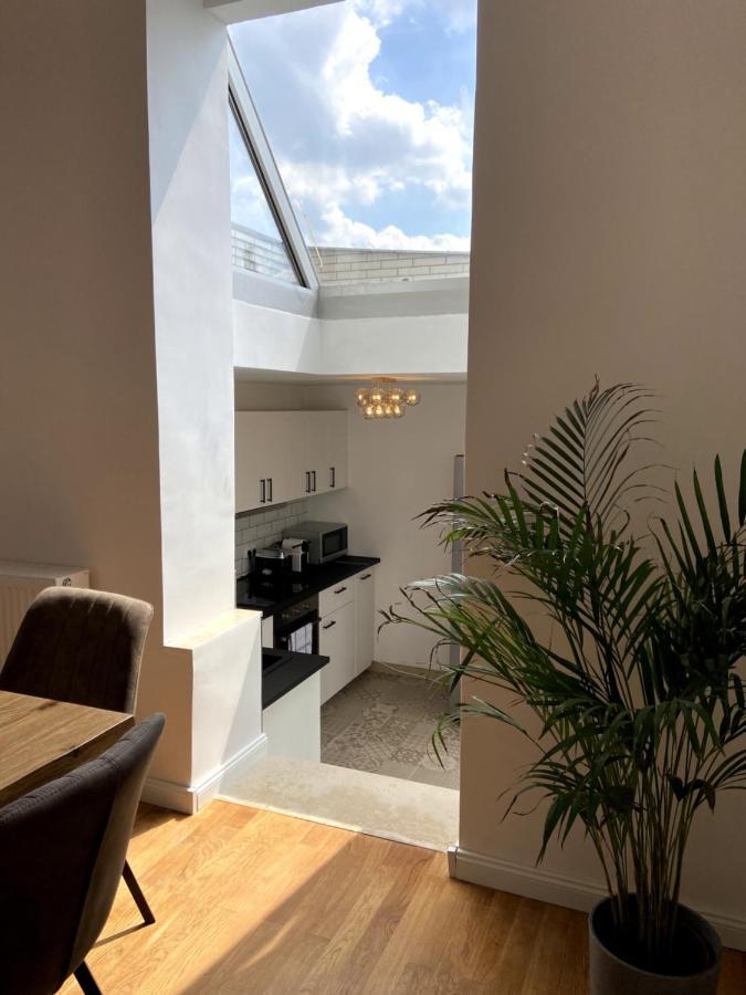 Wunderschoene Sanierte Wohnung Vor Den Toren Koelns Exteriör bild