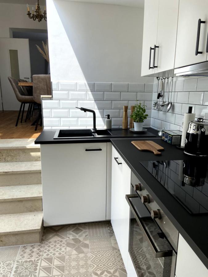 Wunderschoene Sanierte Wohnung Vor Den Toren Koelns Exteriör bild